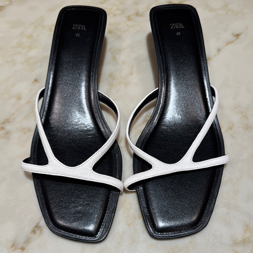 Zara Women's Black and White Sandals- NEW!